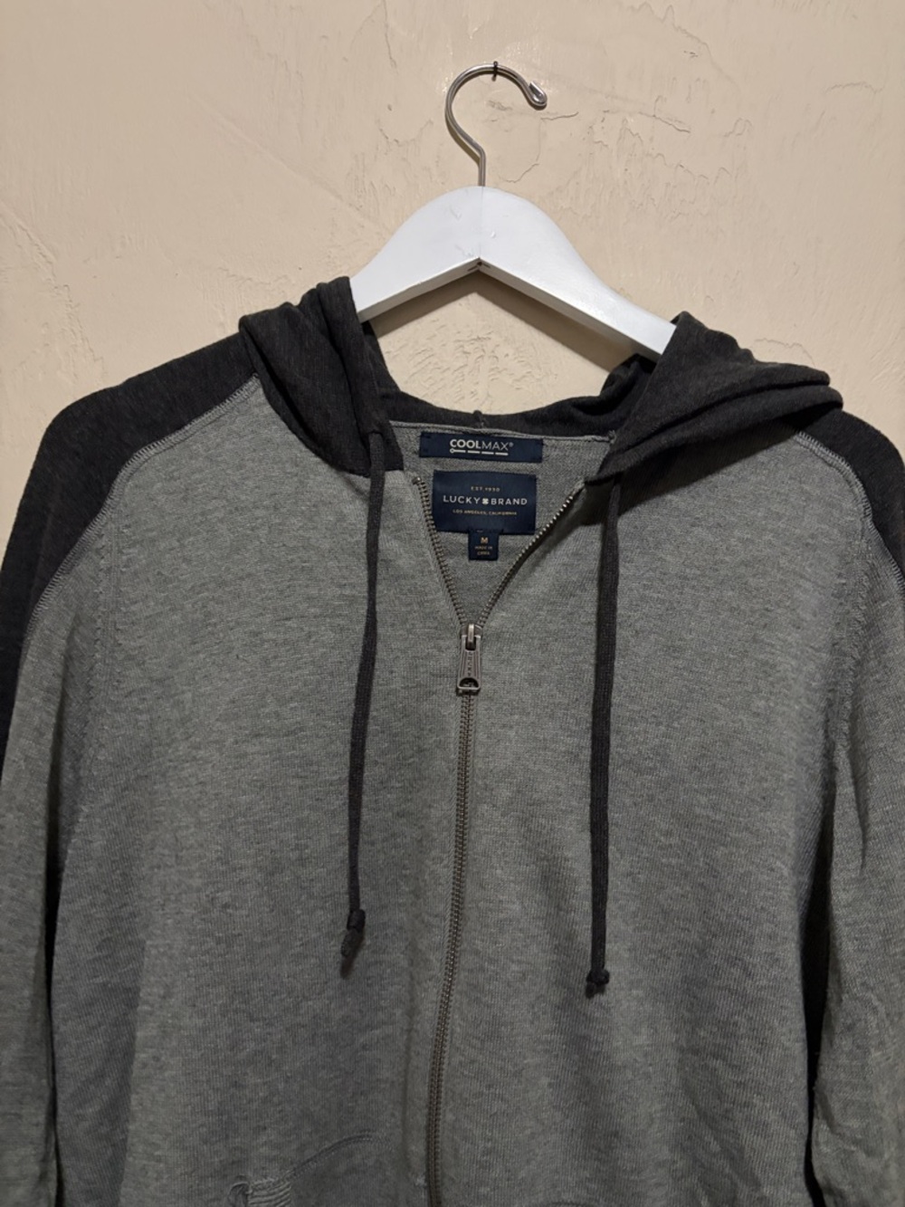 Lucky Brand Men's Gray Zip Hoodie Sweater. Worn a few times. Great Condition! - Picture 3 of 6
